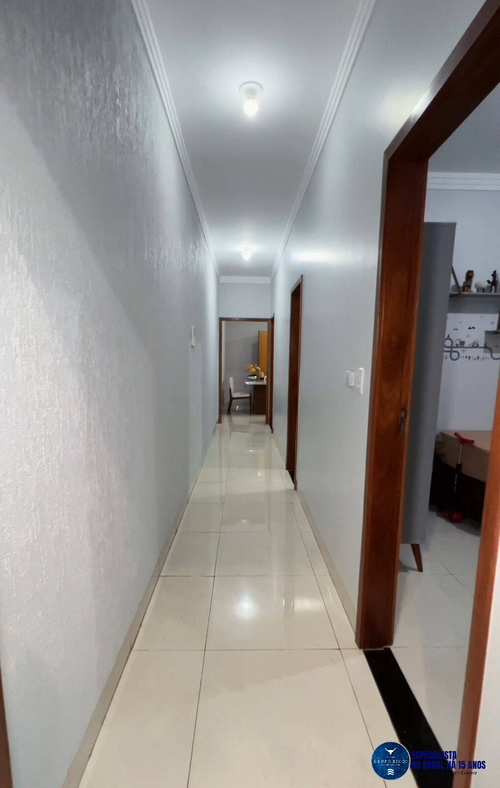 Casa à venda com 3 quartos, 127m² - Foto 3