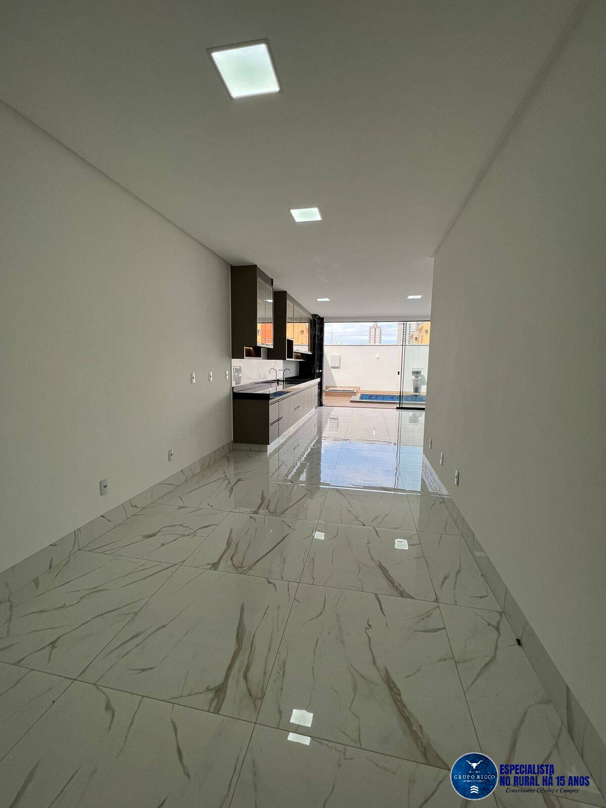 Casa à venda com 3 quartos, 170m² - Foto 5