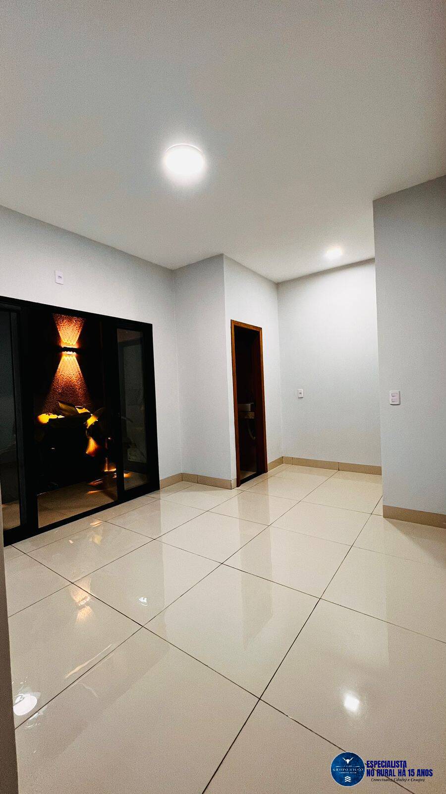 Casa à venda com 3 quartos, 118m² - Foto 2