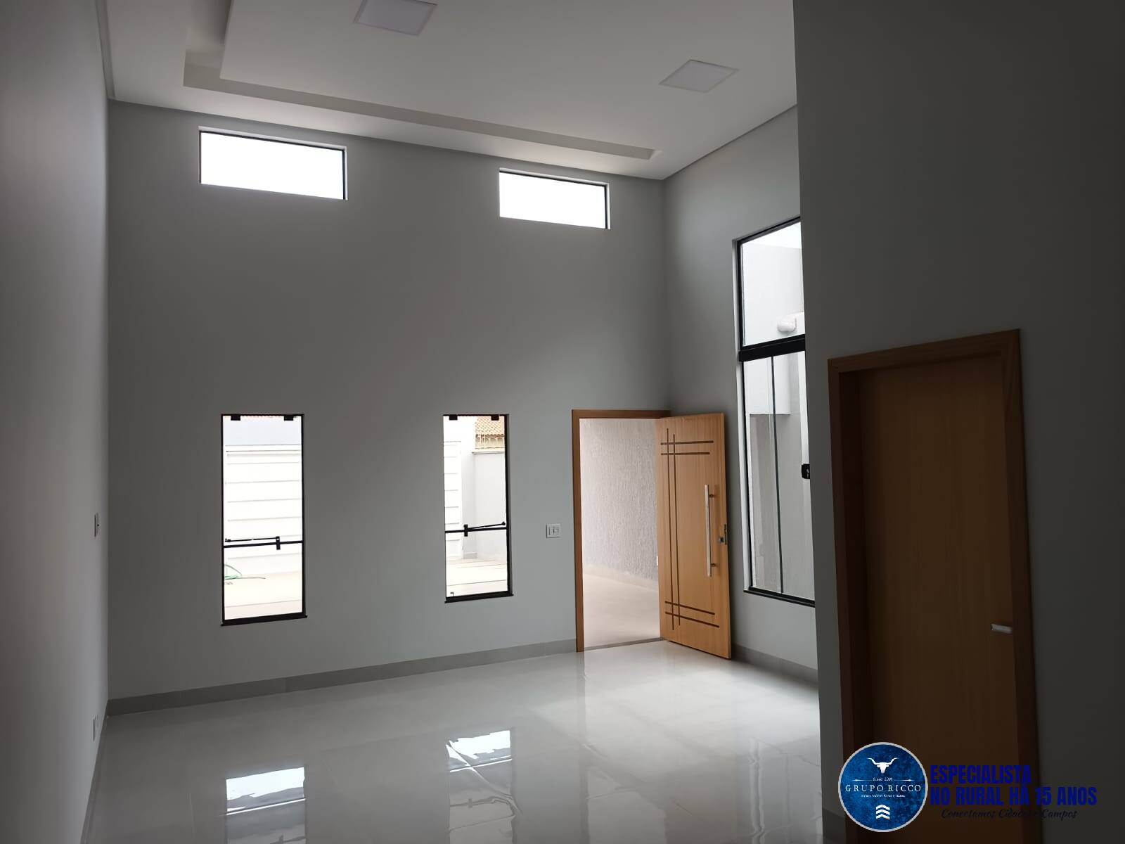 Casa à venda com 3 quartos, 180m² - Foto 3