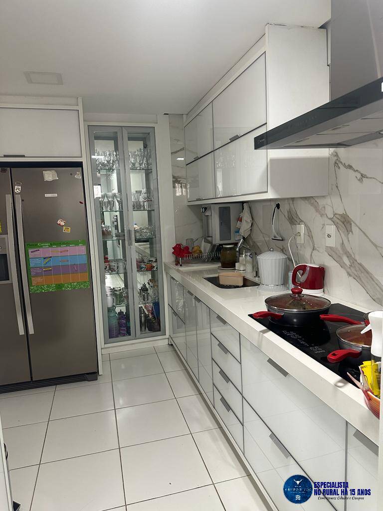 Apartamento à venda com 3 quartos, 111m² - Foto 7