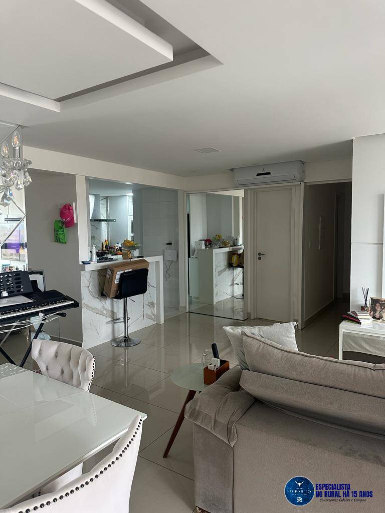 Apartamento à venda com 3 quartos, 111m² - Foto 2