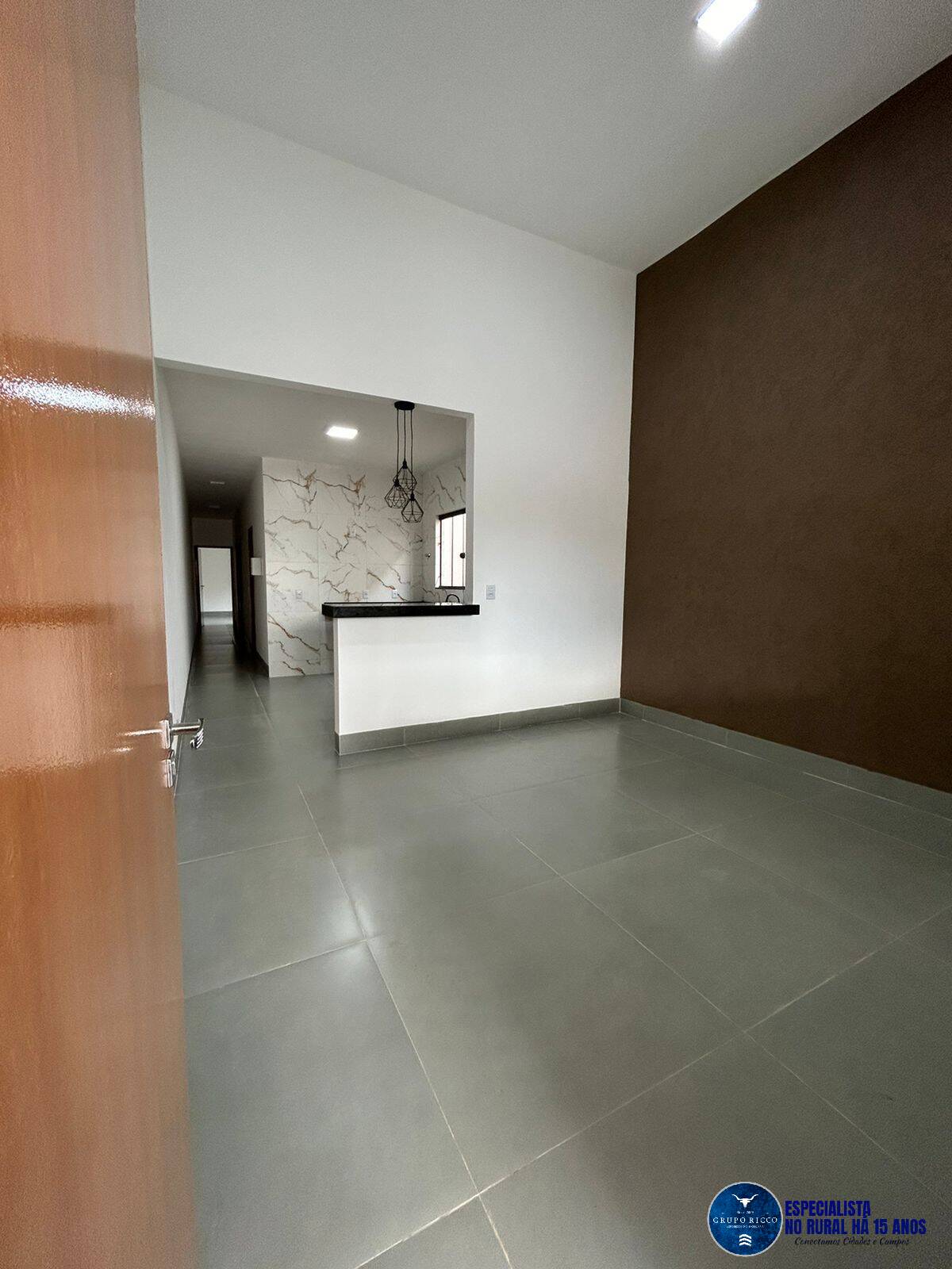 Casa à venda com 3 quartos, 111m² - Foto 3