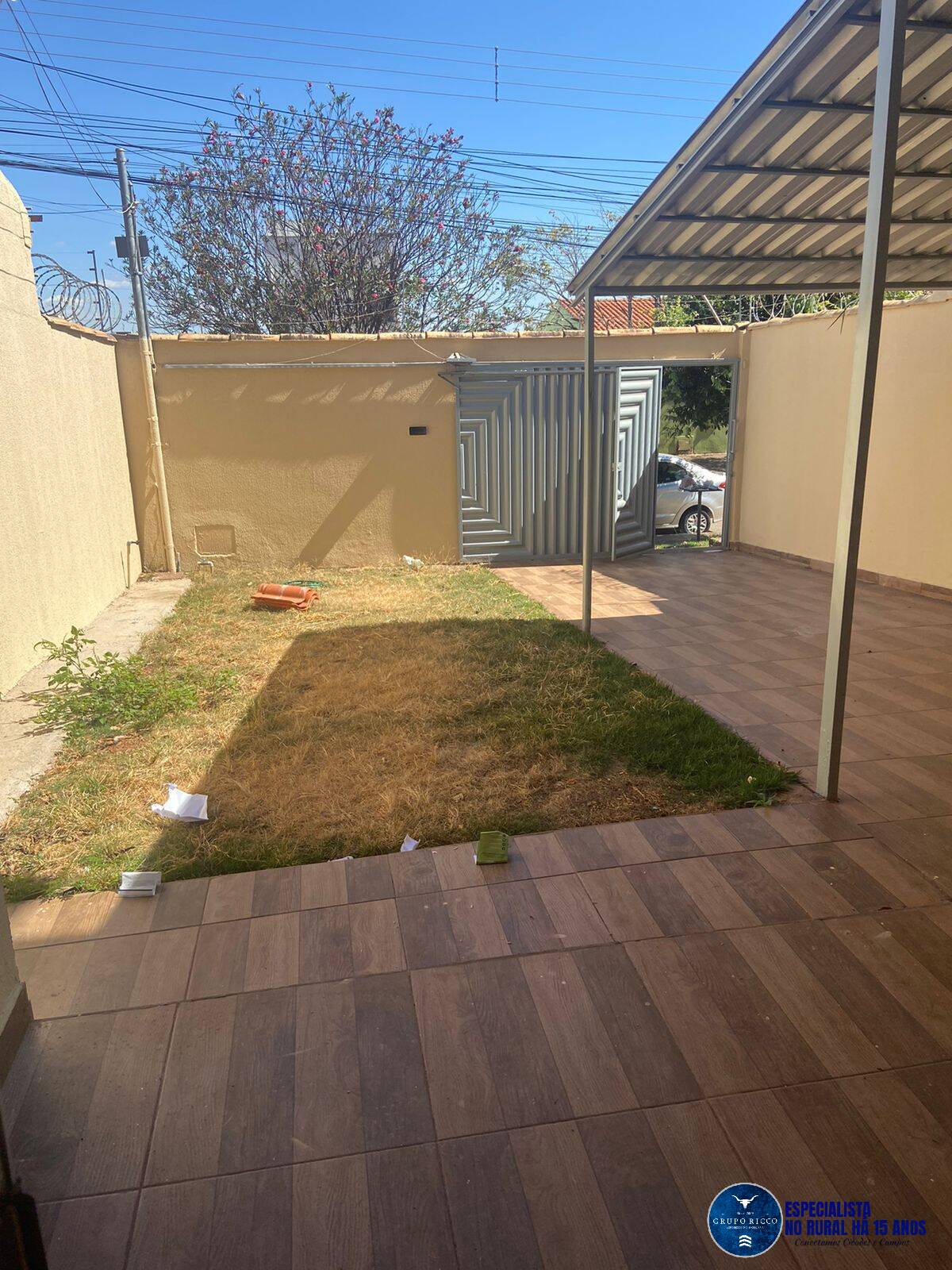 Casa à venda com 3 quartos, 181m² - Foto 2