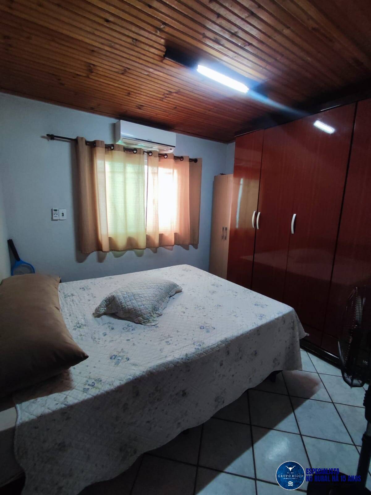 Casa à venda com 3 quartos, 200m² - Foto 5