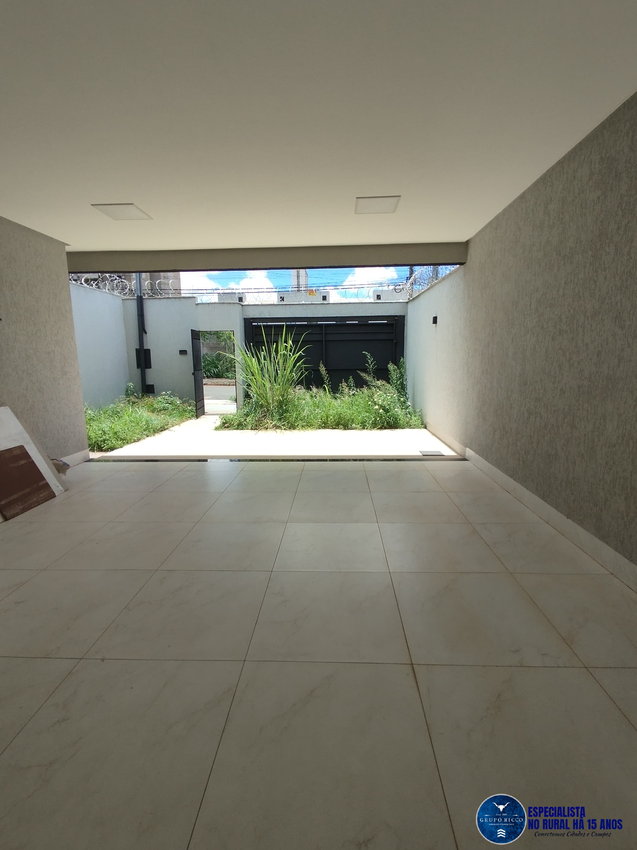 Casa à venda com 3 quartos, 143m² - Foto 3