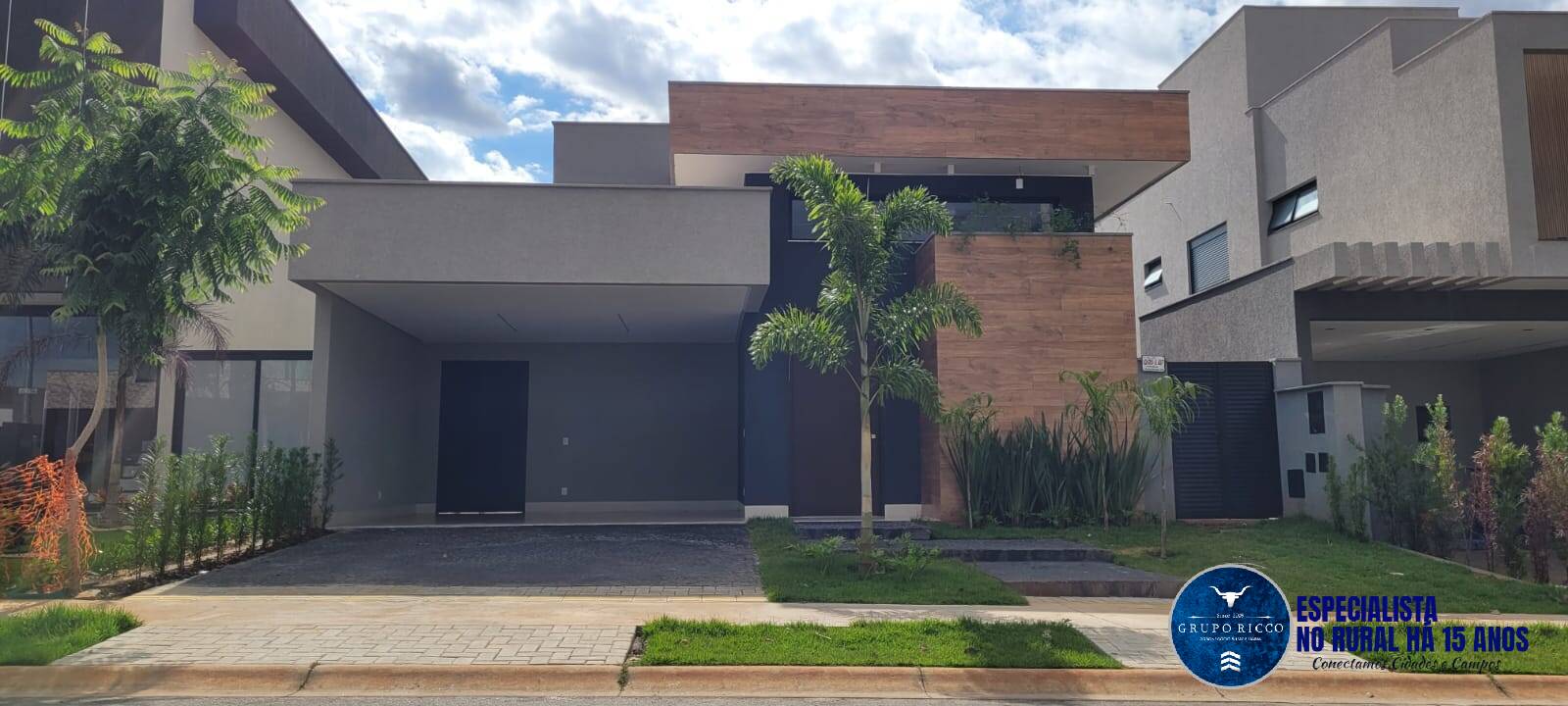 Casa de Condomínio à venda com 3 quartos, 161m² - Foto 2