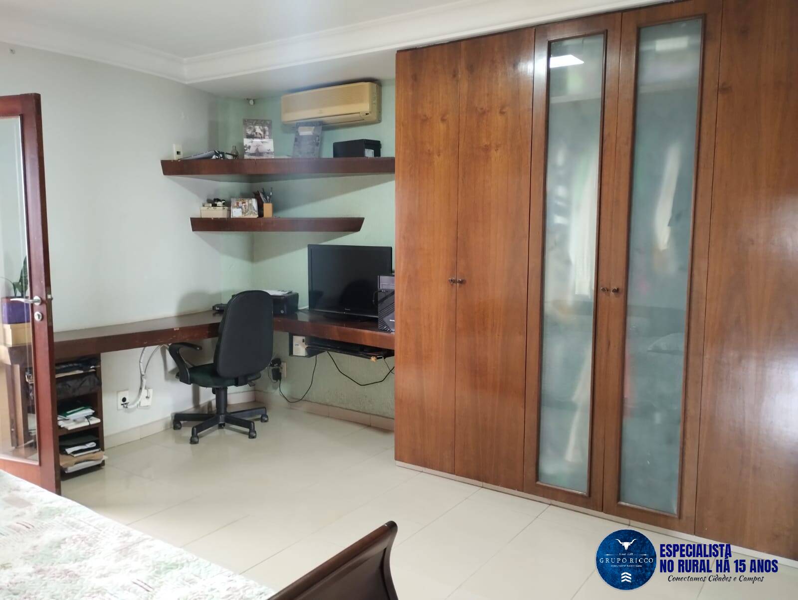 Casa à venda com 4 quartos, 352m² - Foto 12