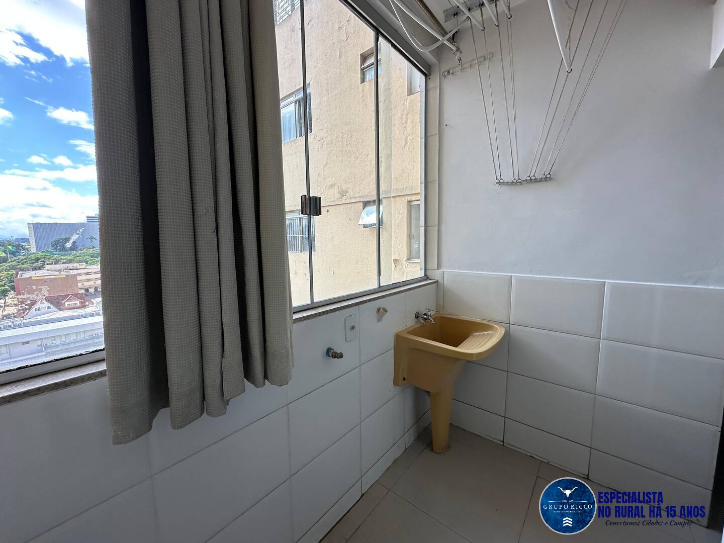 Apartamento à venda com 2 quartos, 75m² - Foto 8