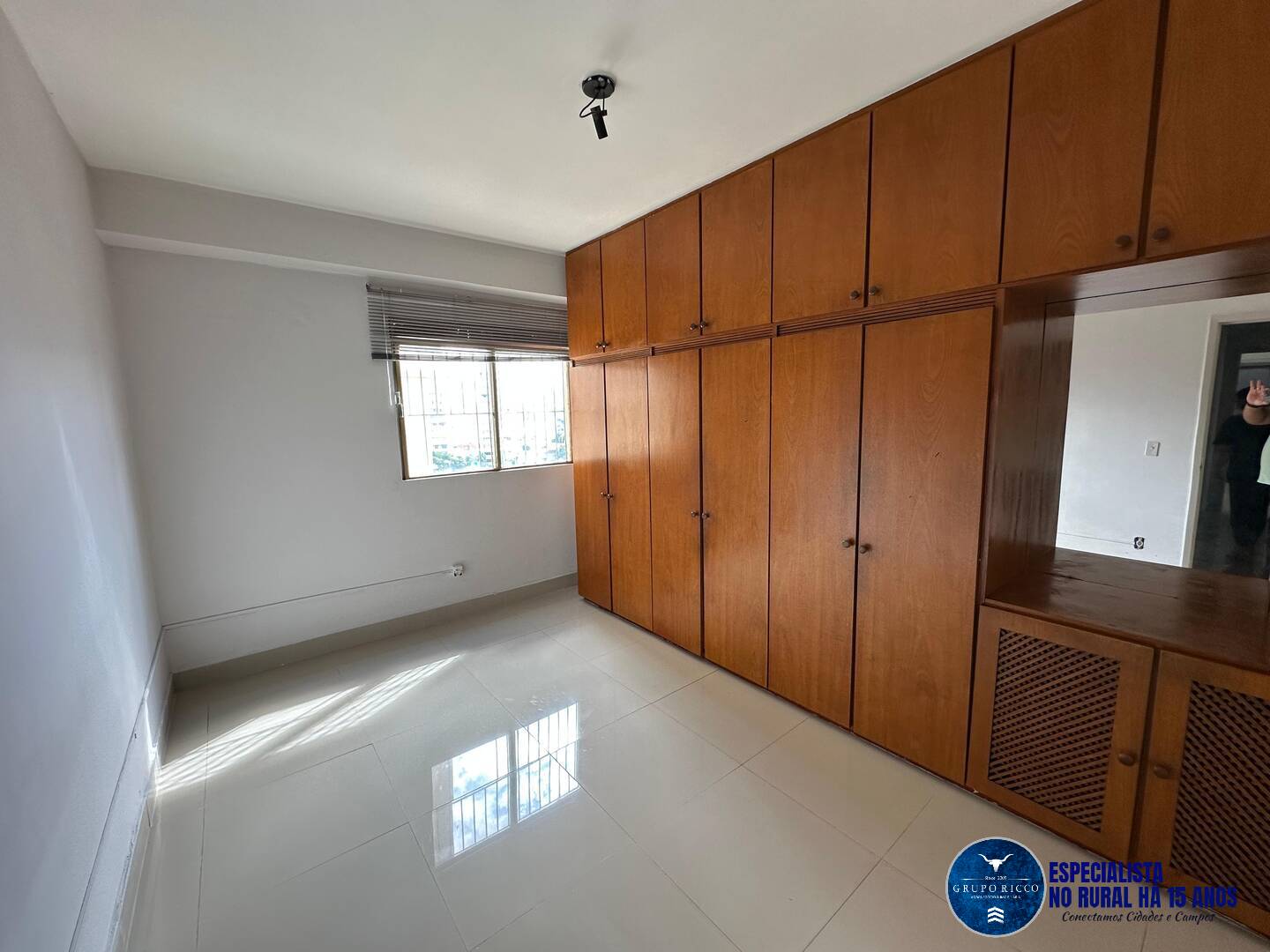 Apartamento à venda com 2 quartos, 75m² - Foto 7