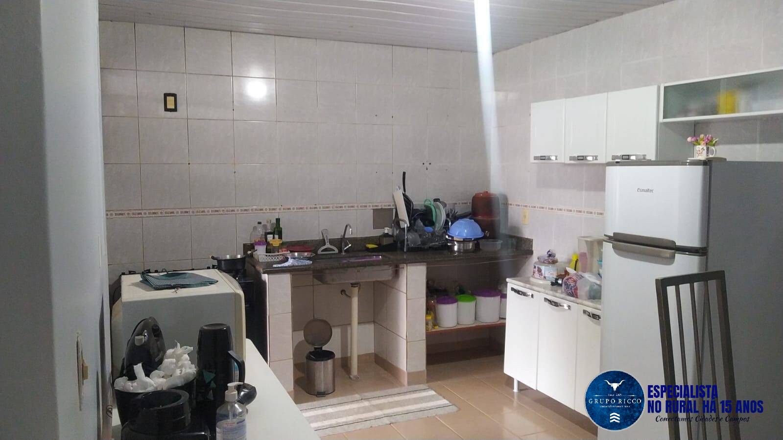 Casa à venda com 2 quartos, 372m² - Foto 3