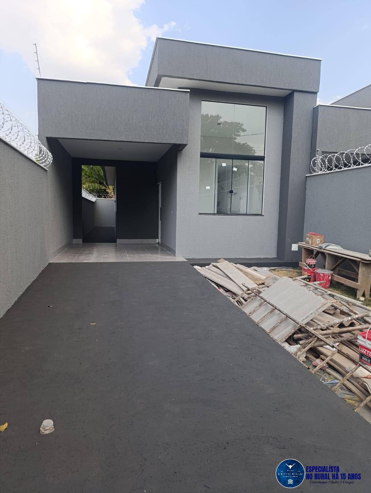 Casa à venda com 2 quartos, 96m² - Foto 2