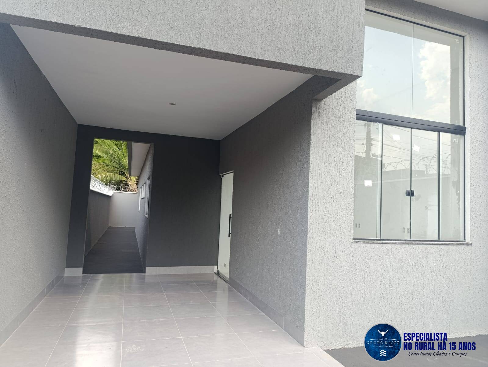 Casa à venda com 2 quartos, 96m² - Foto 1