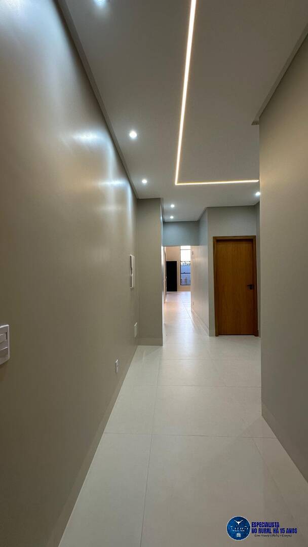 Casa à venda com 4 quartos, 211m² - Foto 5