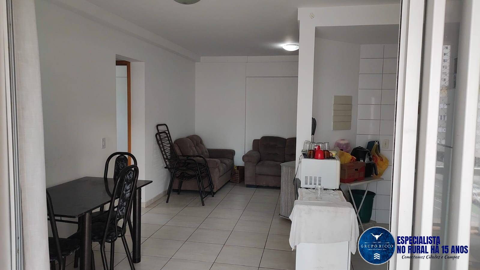 Apartamento à venda com 2 quartos, 65m² - Foto 19