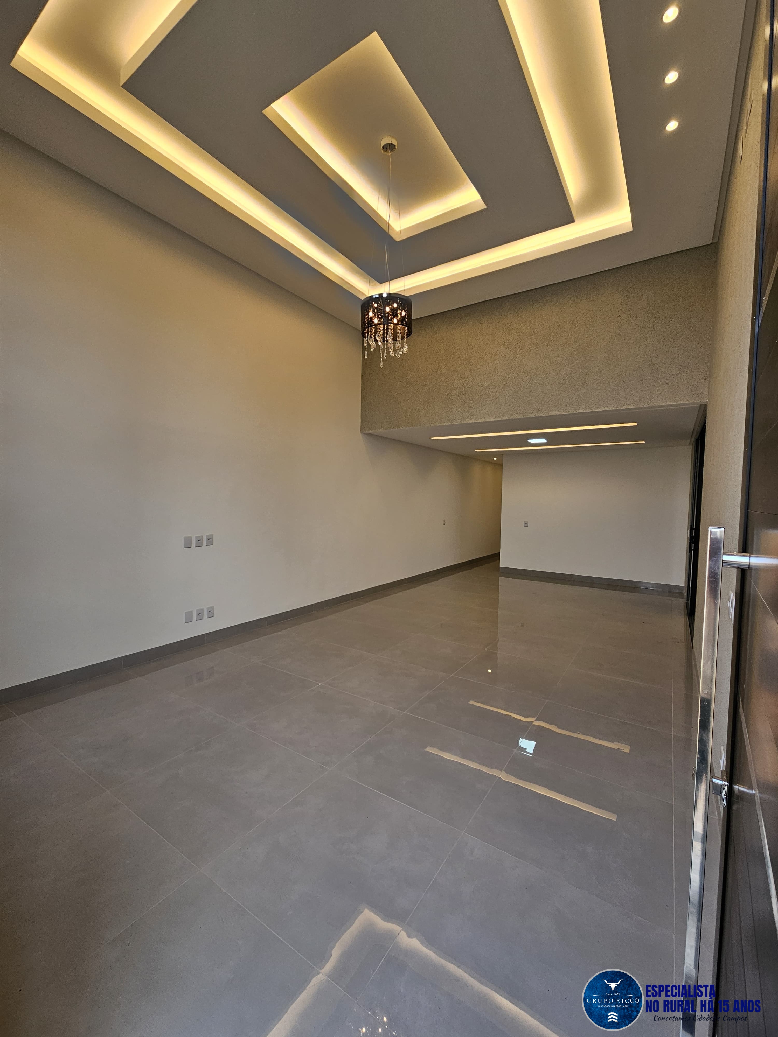 Casa à venda com 3 quartos, 300m² - Foto 4