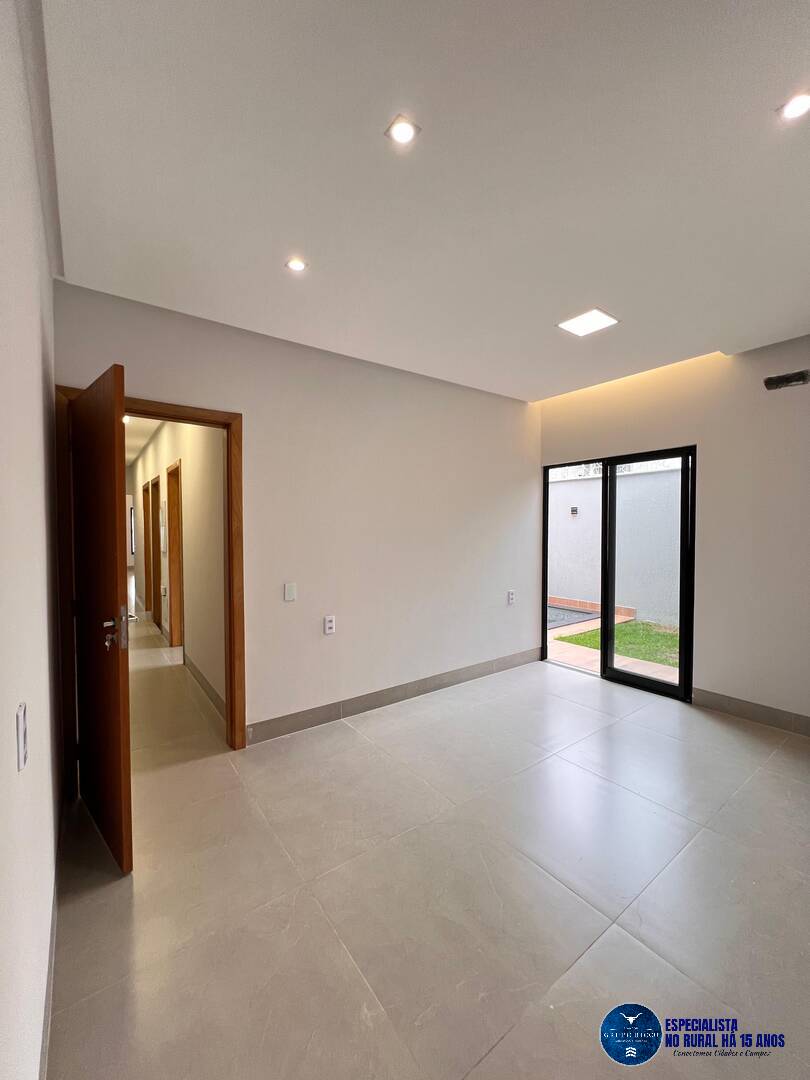 Casa à venda com 3 quartos, 225m² - Foto 11