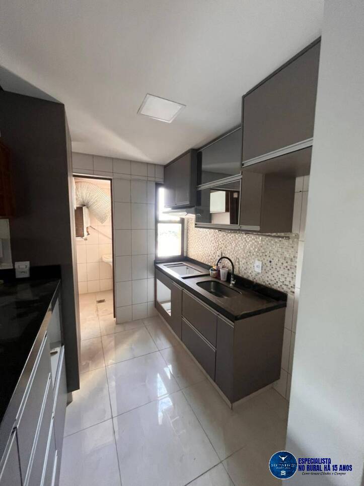 Apartamento à venda com 3 quartos, 92m² - Foto 2